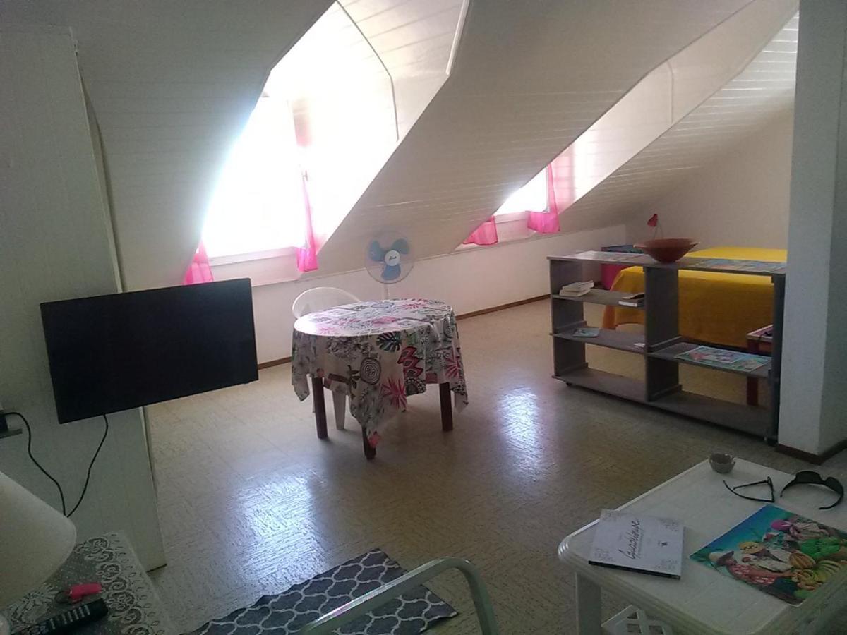 Studio 2-Eme Etage Coeur De Saint-Francois ภายนอก รูปภาพ
